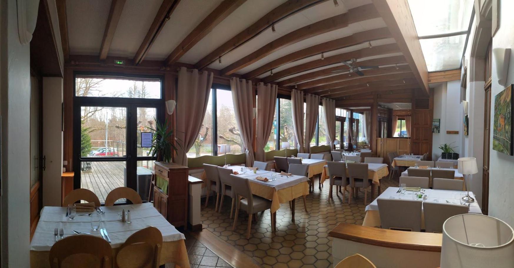 Logis Hotel Notre-Dame - Restaurant Ouvert Midi Et Soir Sauf Dimanche Soir Danne-et-Quatre-Vents Buitenkant foto